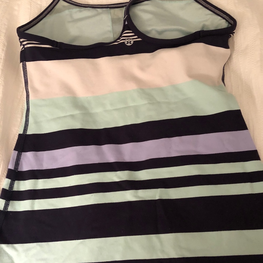 Lululemon blue striped Power Y, size 4!